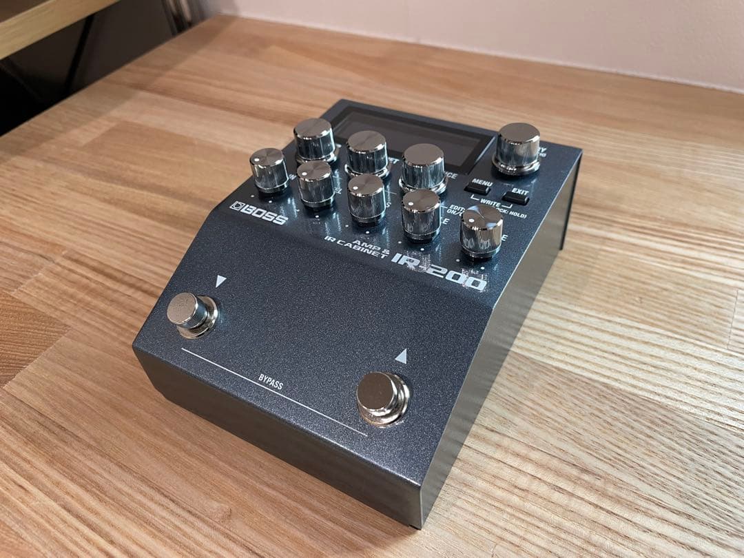 BOSS　IR-200　アンプ　キャビネットシミュレーター 美品