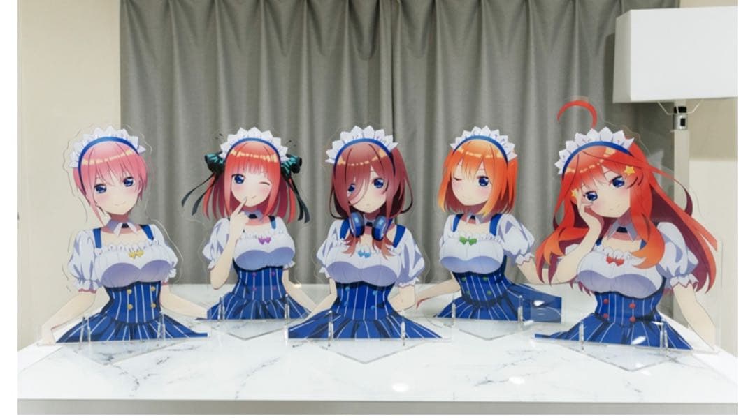 五等分の花嫁　ローソン　バストアップアクリルスタンド 受注生産限定品　二乃