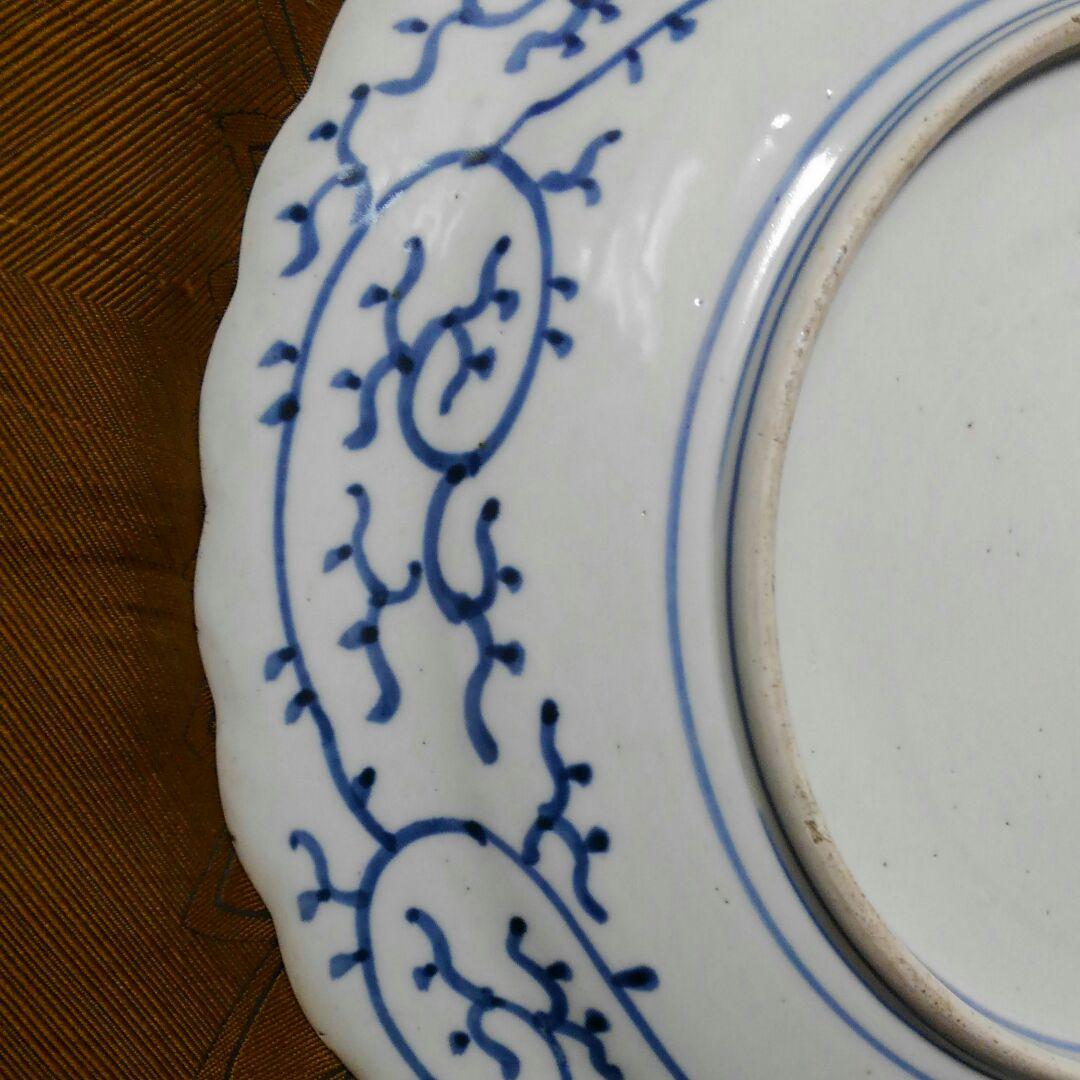 江戸期 古伊万里花弁紋蛸唐草紋大皿