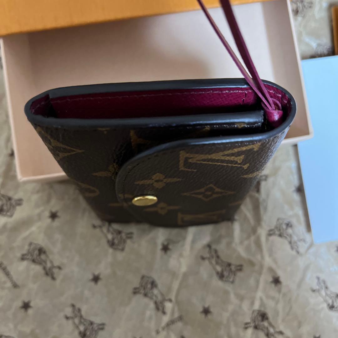 ルイヴィトンポルトモネ・ロザリ