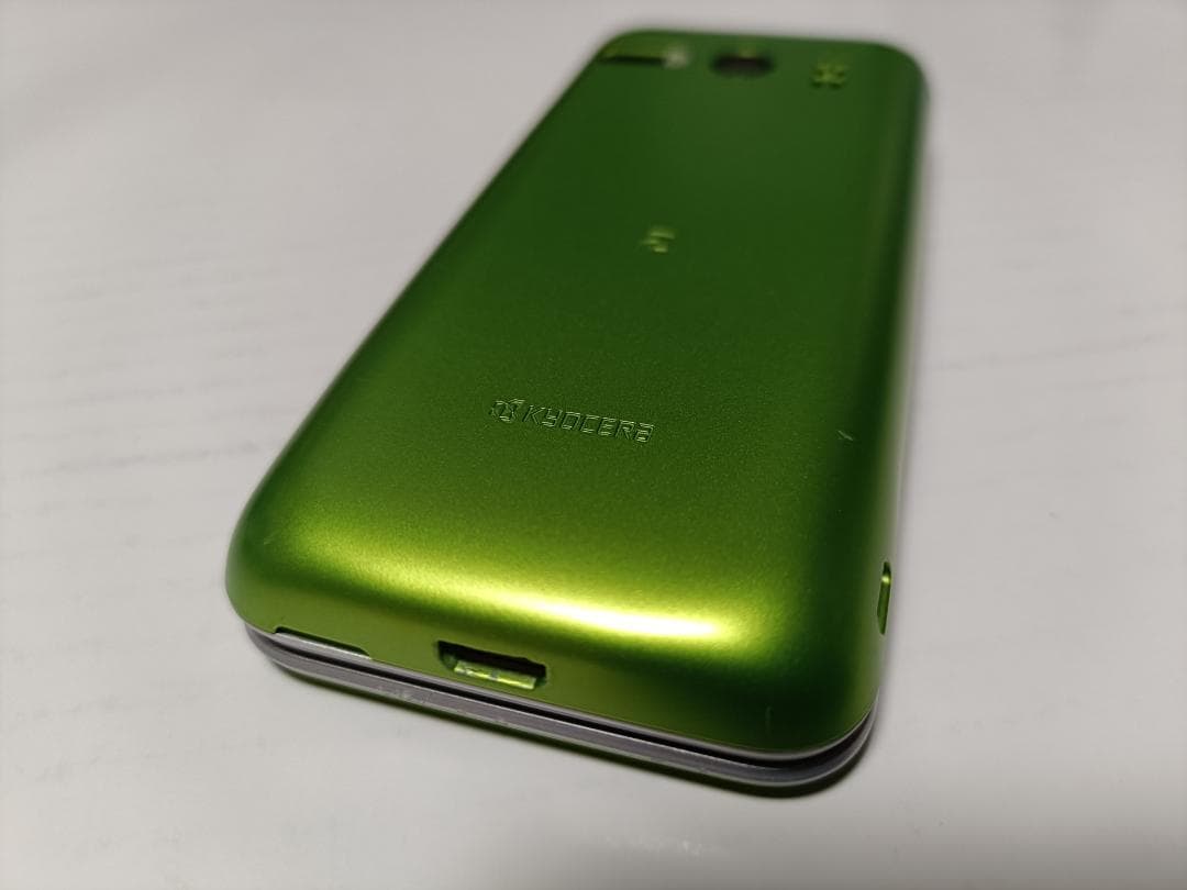 ☆ au GRATINA KYF37 グリーン 初期付属品完備