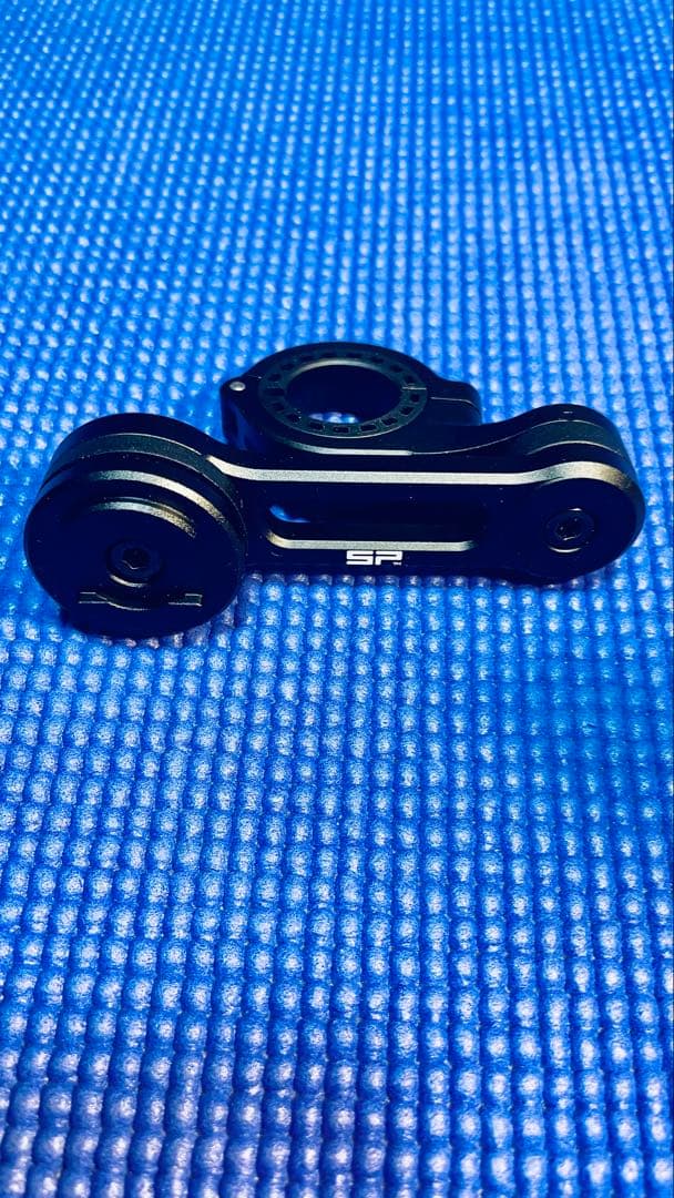 SPコネクトの正規品のスマホマウントと衝撃吸収アダプター