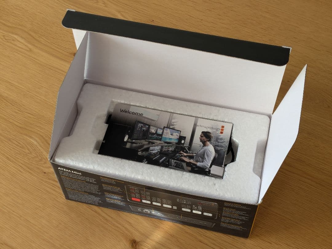 Blackmagic ATEM Mini スイッチャー