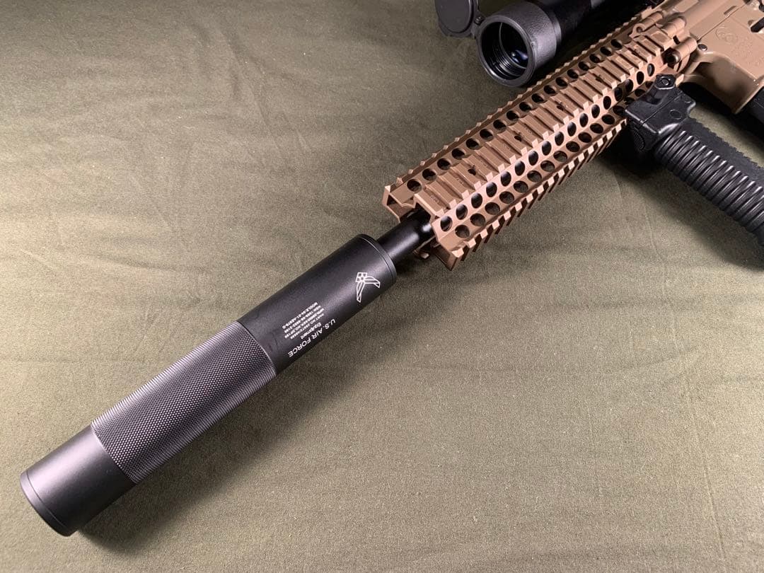 レシーライフル　東京マルイ　次世代　電動ガン　充電器等付属