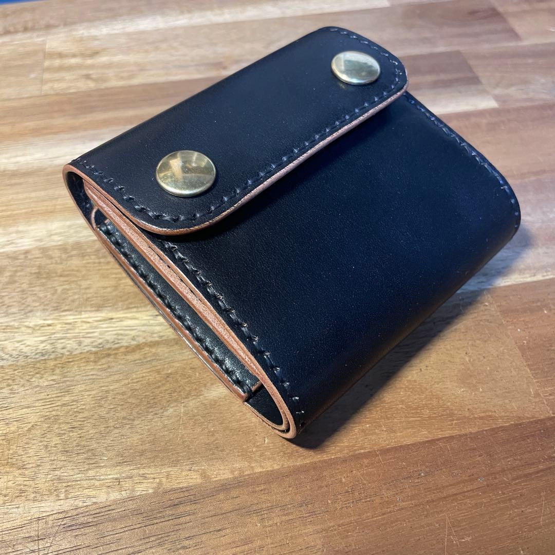 ショートトラッカーウォレット　栃木レザー　茶芯　丘染めブラック