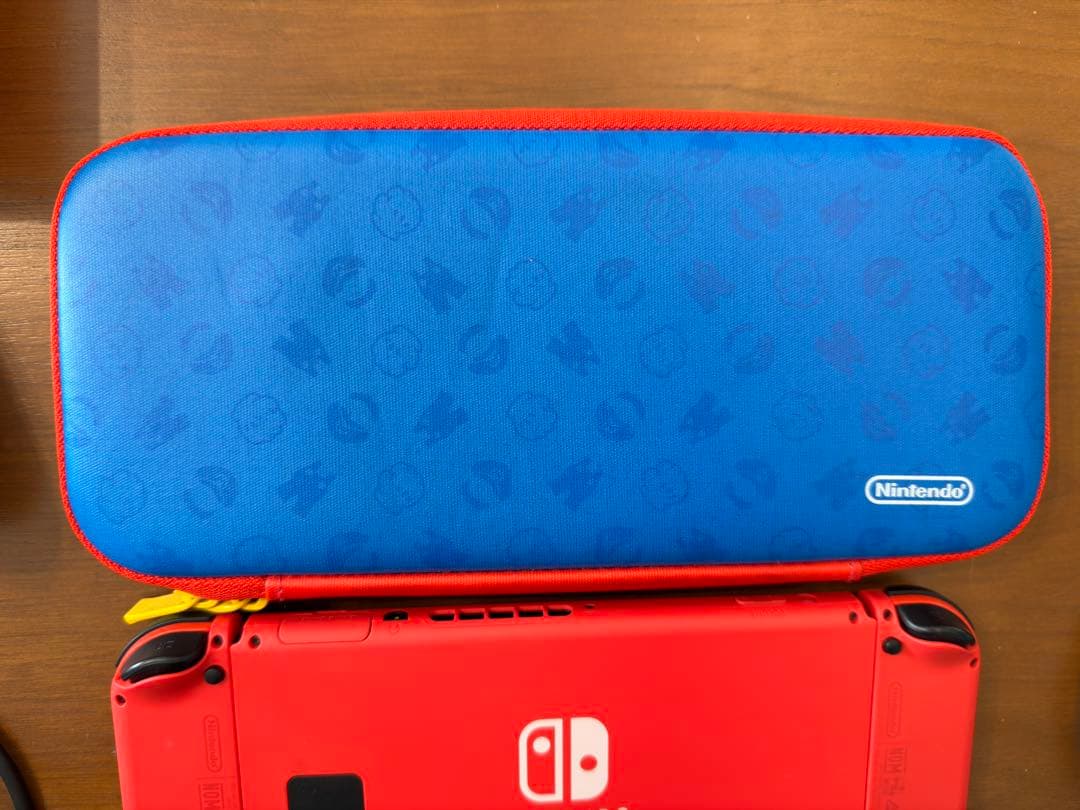 【美品】Nintendo Switch 本体 マリオレッド　限定カラー