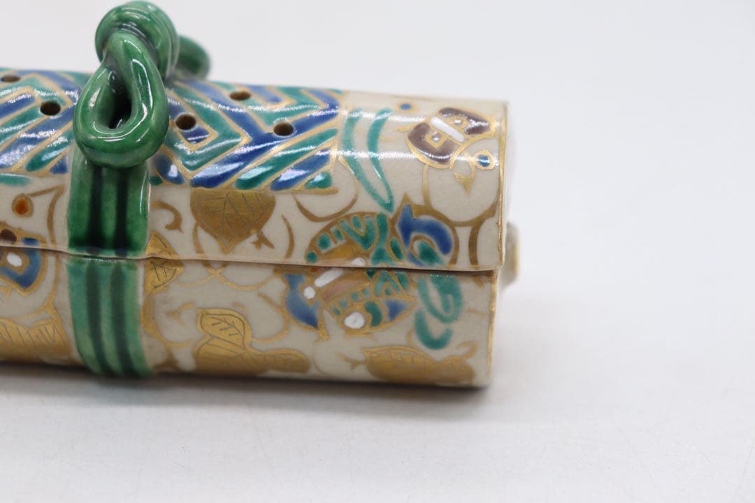 京焼の名工 野々村仁清 清右衛門 作　金彩色絵 宝尽図 巻物形 香炉0508