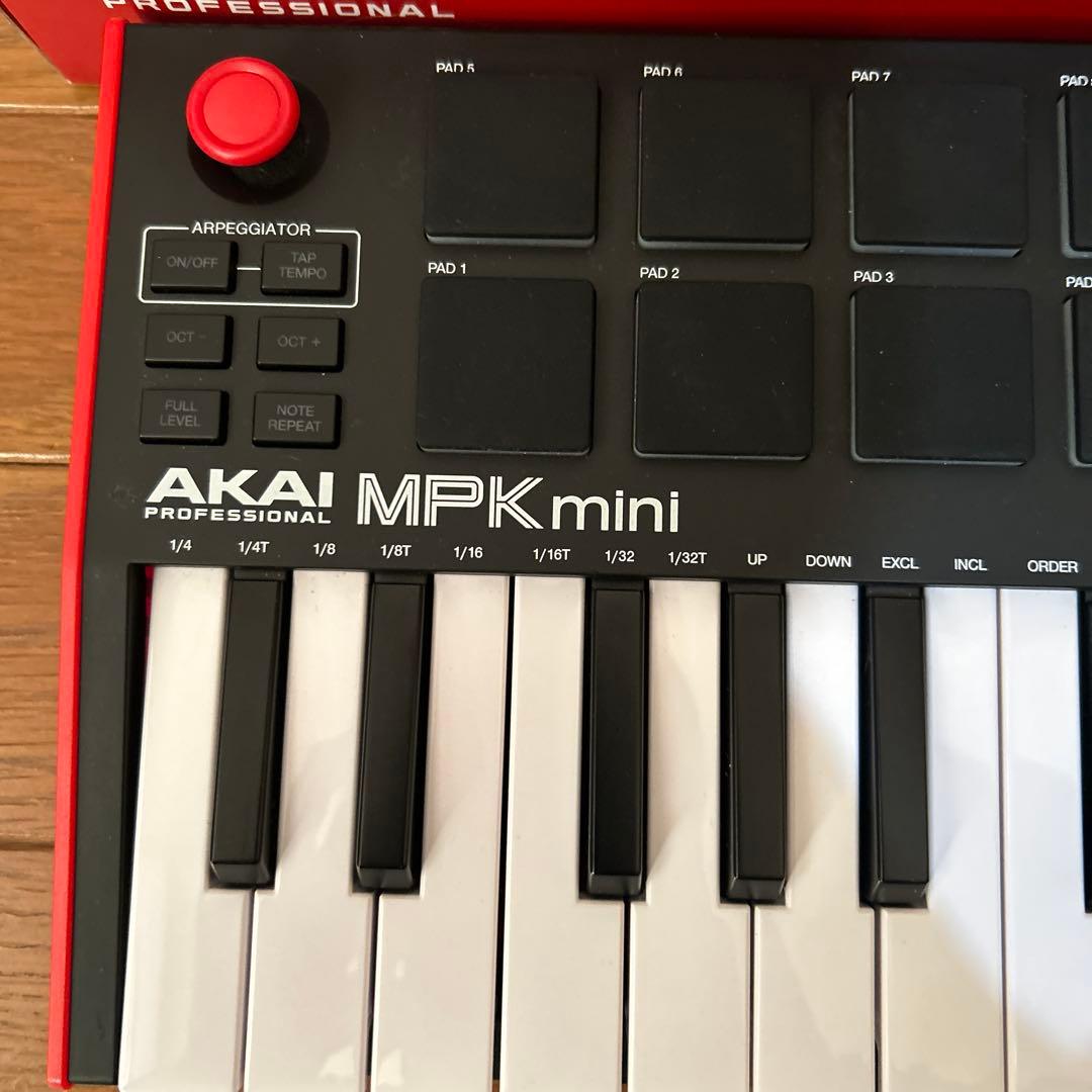 AKAI MPK mini MIDIコントローラー