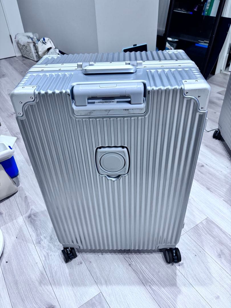 C.jutro キャリーケース　Lサイズ