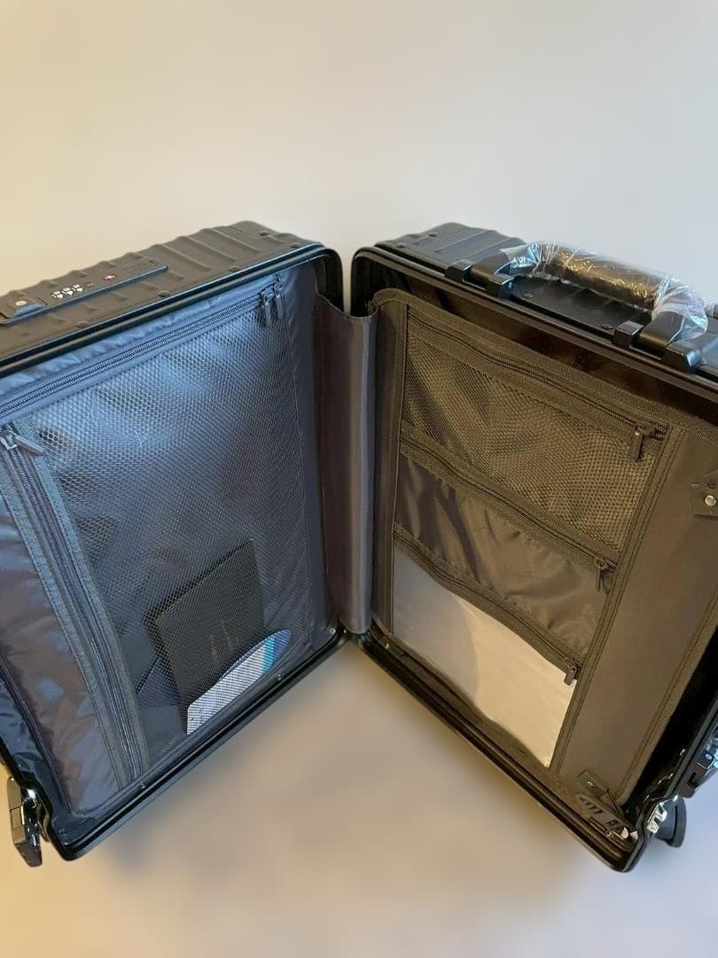 リベティ多機能キャリーケース【マットブラックSサイズ】A24