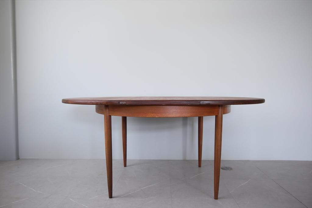 英国アンティークGPLANジープラン伸張式ラウンドダイニングテーブル87-134