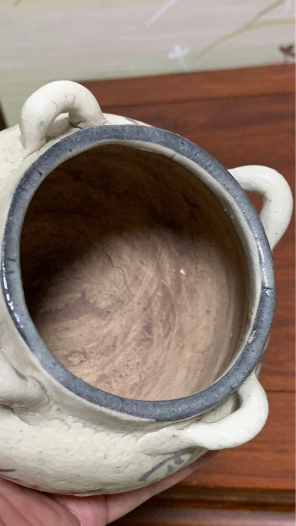 李朝？　中国？　アンティーク白磁四耳草花紋壺　花瓶