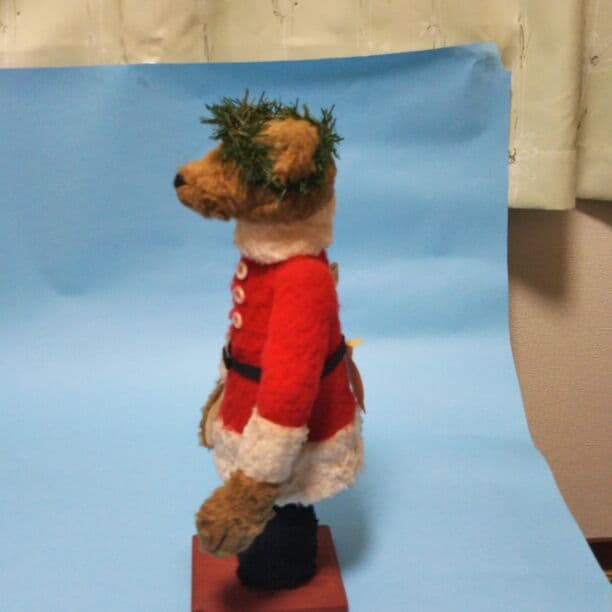 オールドサンタ、レッドテディベア
