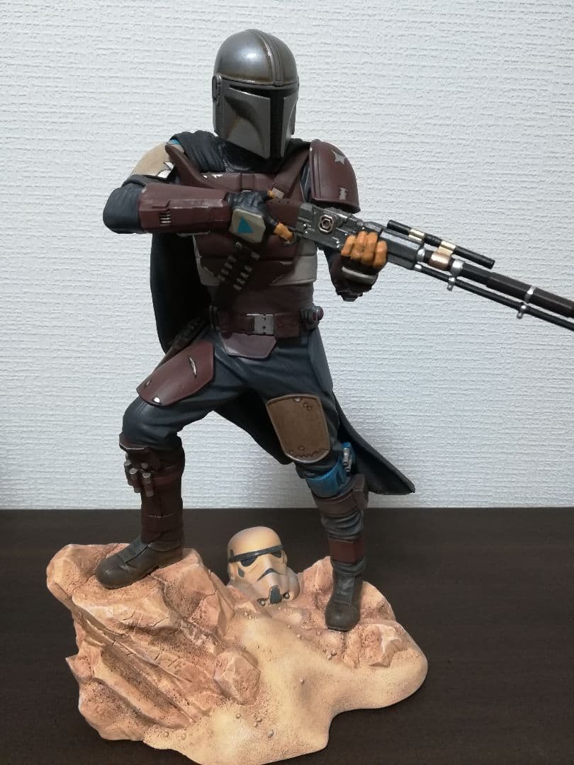 スターウォーズ　ジェントルジャイアント　スタチュー　マンダロリアン