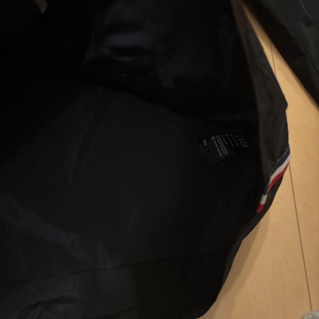 MONCLER ナイロンパーカーブラック　 ほぼ未使用