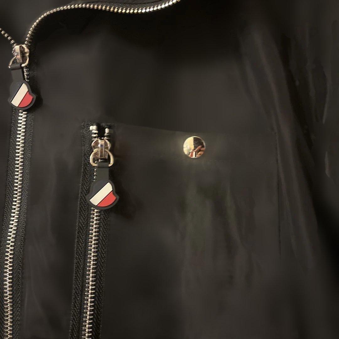 MONCLER ナイロンパーカーブラック　 ほぼ未使用
