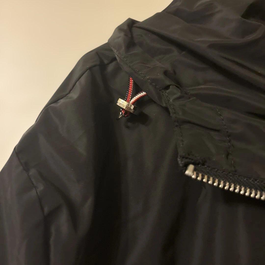 MONCLER ナイロンパーカーブラック　 ほぼ未使用