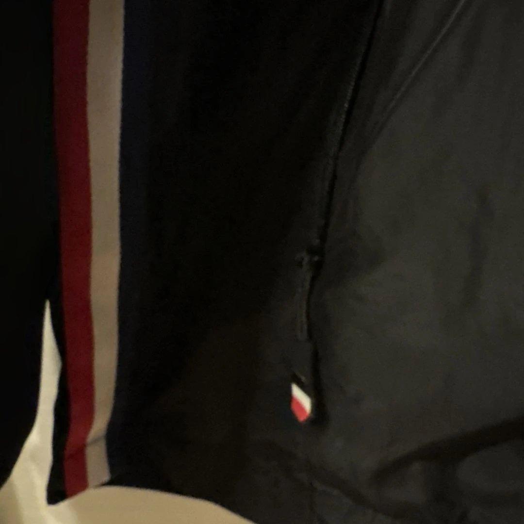 MONCLER ナイロンパーカーブラック　 ほぼ未使用