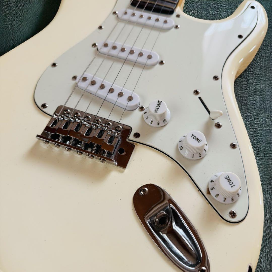 Bucchus バッカス　UNIVERSE SERIES エレキギター