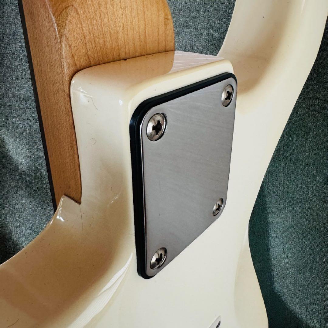 Bucchus バッカス　UNIVERSE SERIES エレキギター