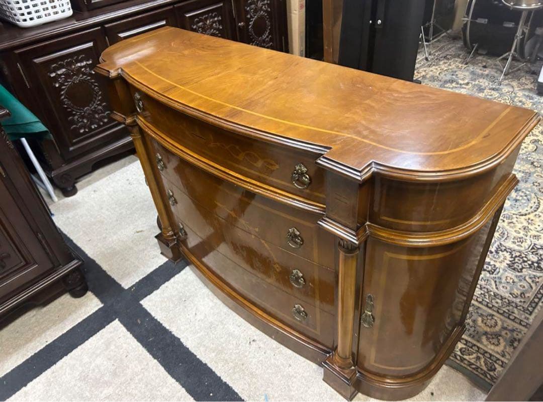 【イタリア製】送料込 サイドボード ヴィンテージ 重量感