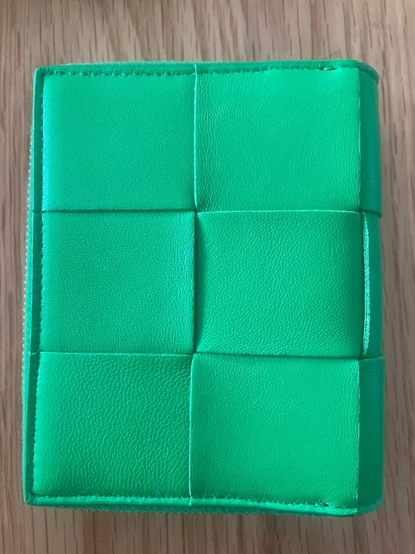【美品】Bottega Veneta パラキート 二つ折り財布