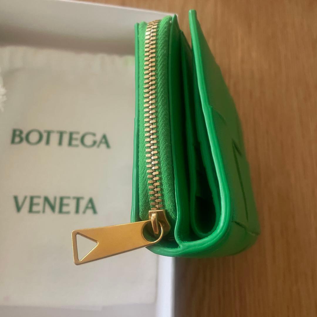 【美品】Bottega Veneta パラキート 二つ折り財布