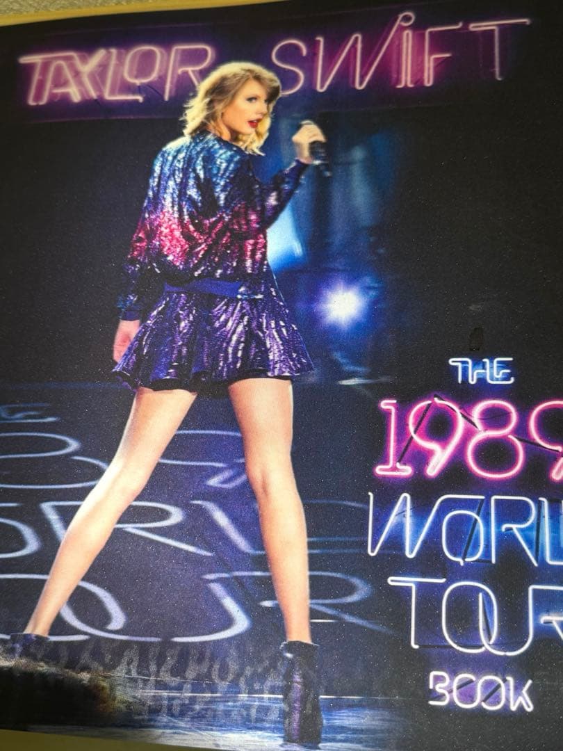 本日まで Taylor Swift テイラースウィフト 1989ツアーブック