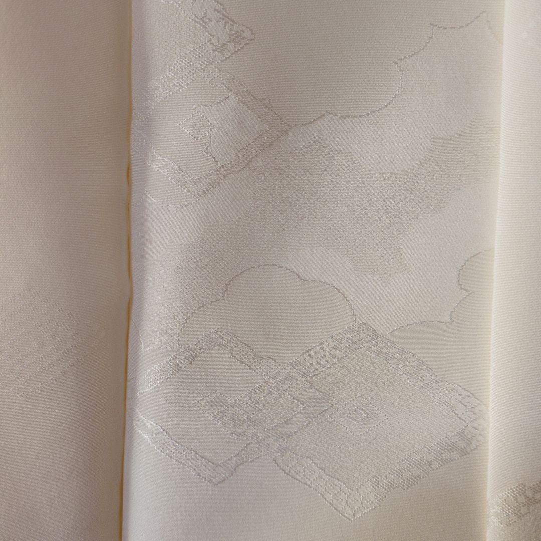 七五三３歳正絹柄入り縮緬新品の被布（中綿無し）オフホワイト