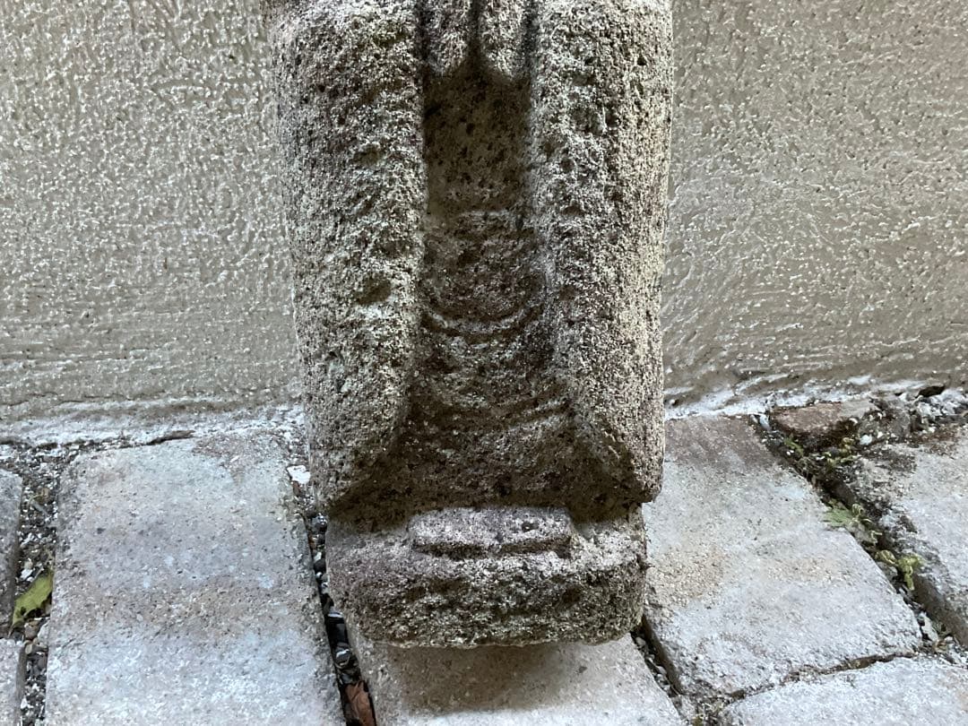 耳の大きなお地蔵様　地蔵　石仏　仏像　仏教美術　江戸時代　新潟県　高さ約42cm