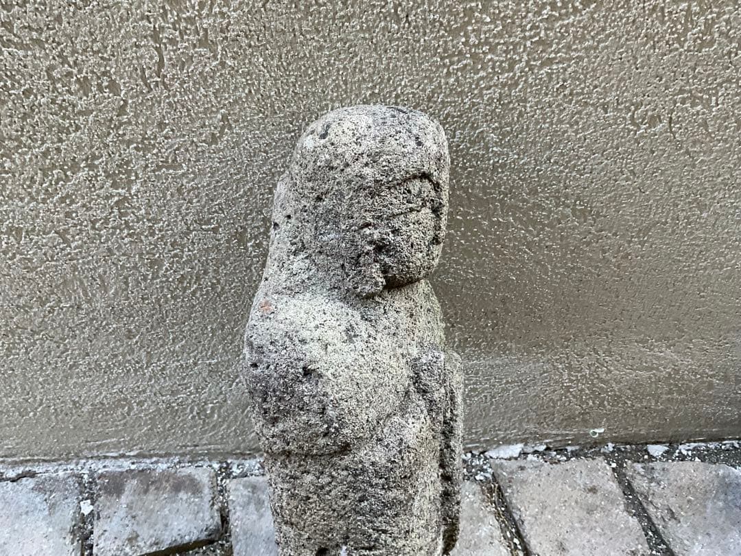 耳の大きなお地蔵様　地蔵　石仏　仏像　仏教美術　江戸時代　新潟県　高さ約42cm