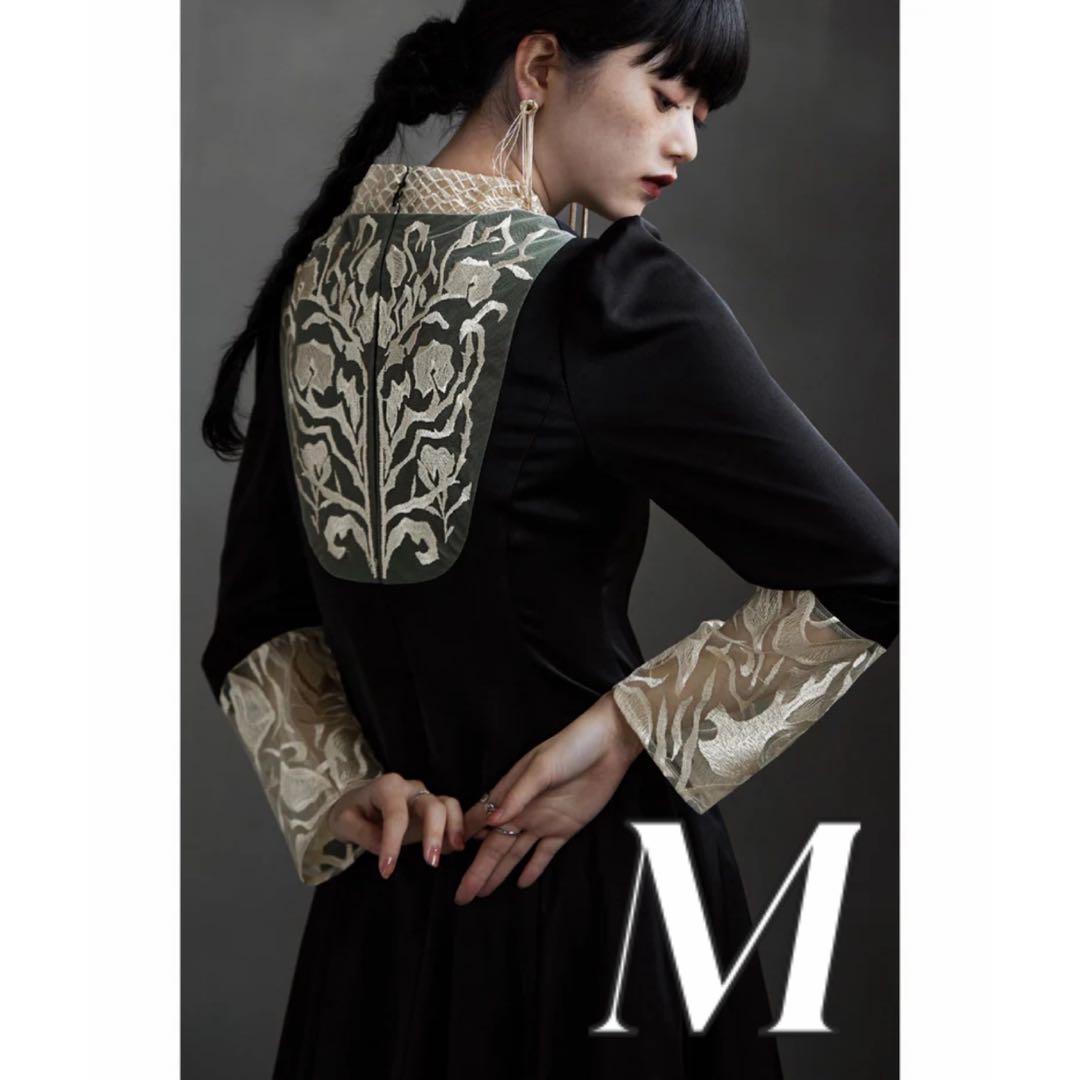 美品✨etoll バック刺繍フレアドレス　パーティー　オケージョン　結婚式　M