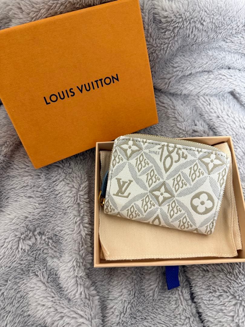 LOUIS VUITTON ジッピー ジャガード