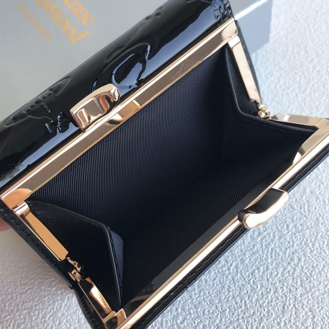 ヴィヴィアンウエストウッド　エナメル　三つ折り財布　がま口　黒