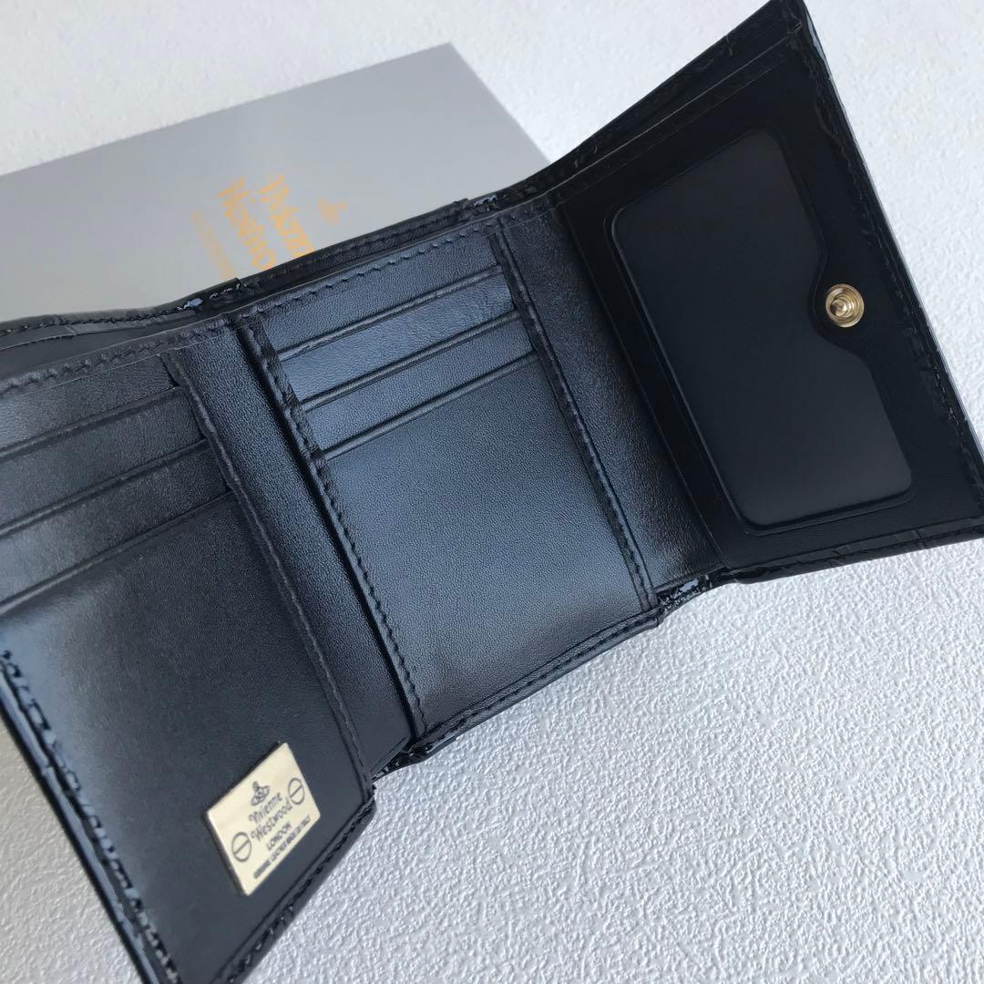 ヴィヴィアンウエストウッド　エナメル　三つ折り財布　がま口　黒