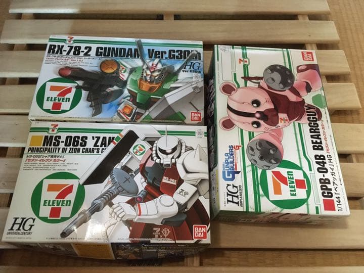 激レア　HGUC 1/144 RX-78-2 ガンダム 等３体セット