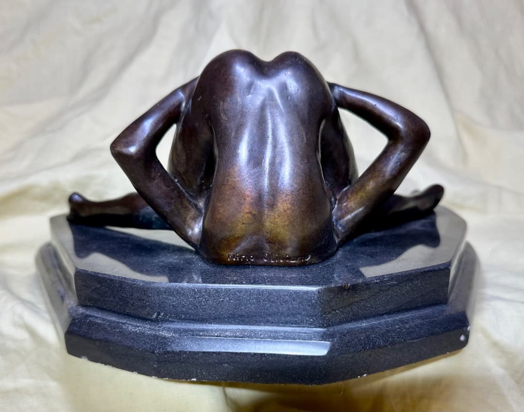 人気ブロンズ像・Nino Oliviono名作「セクシー裸婦」大理石台座