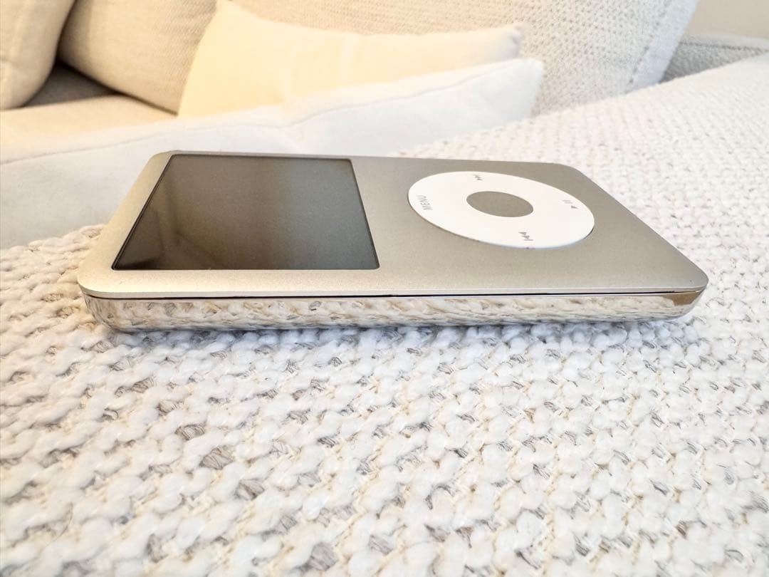 美品 iPod classic 120GB アイポッド シルバー 動作確認済