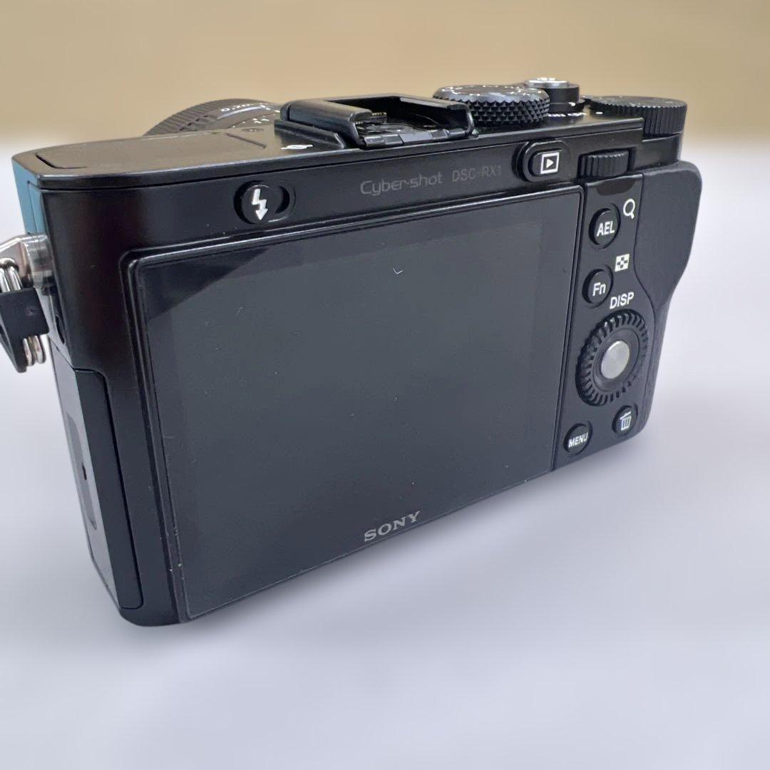 510725 値下げ中！SONY RX1 フルサイズカメラ