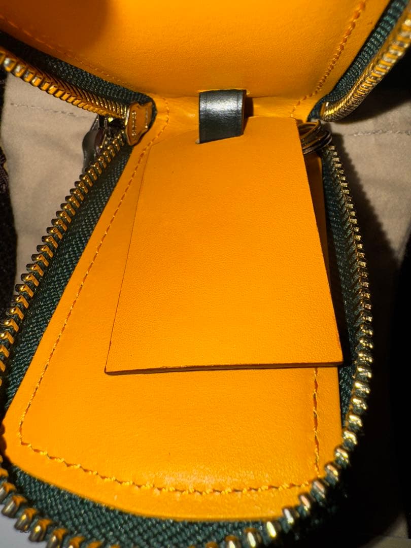 ganzoラウンドファスナーキーケース