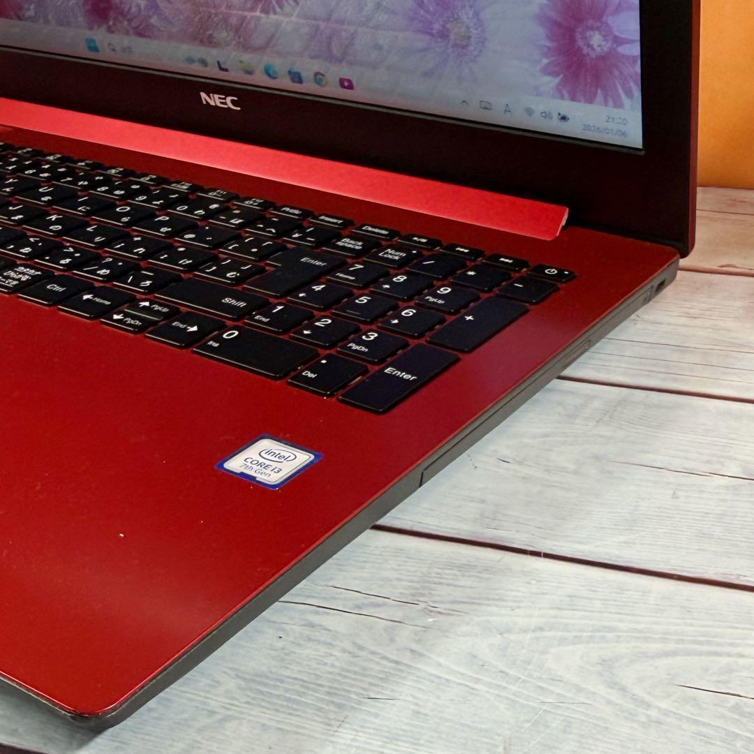 大人レッド❤️薄型ノートPC❤️Core i3❤️8GB❤️SSD❤️Windows 11