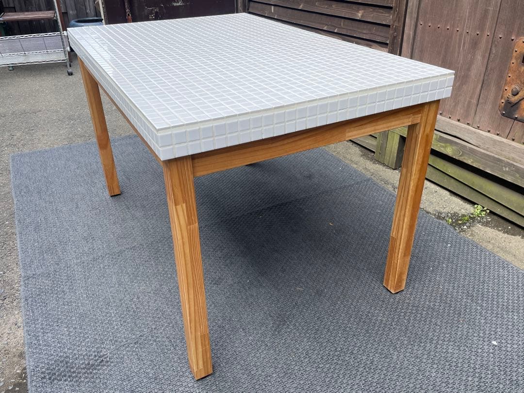 直接引取限定　モモナチュラル　タイルトップダイニングテーブル　仙台　宮城