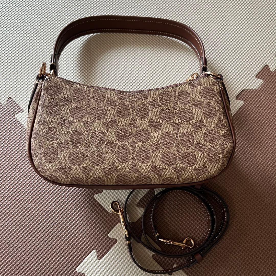 コーチ アシュトン バッグ・シグネチャー キャンバス アウトレット