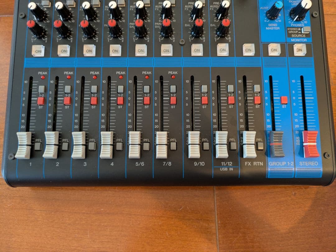 YAMAHA MG12XU アナログミキサー コンデンサーマイク付き