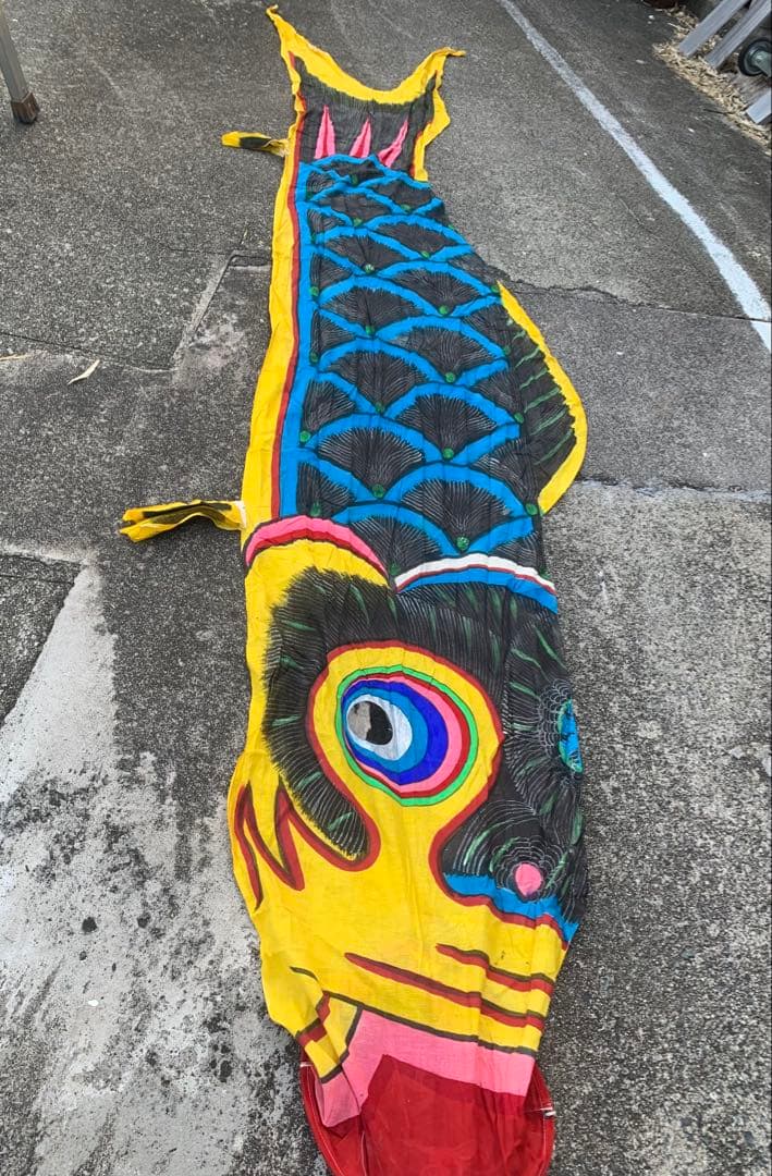 古い鯉のぼり　手描き染め　木綿100% 柿渋染めリメイク　古布