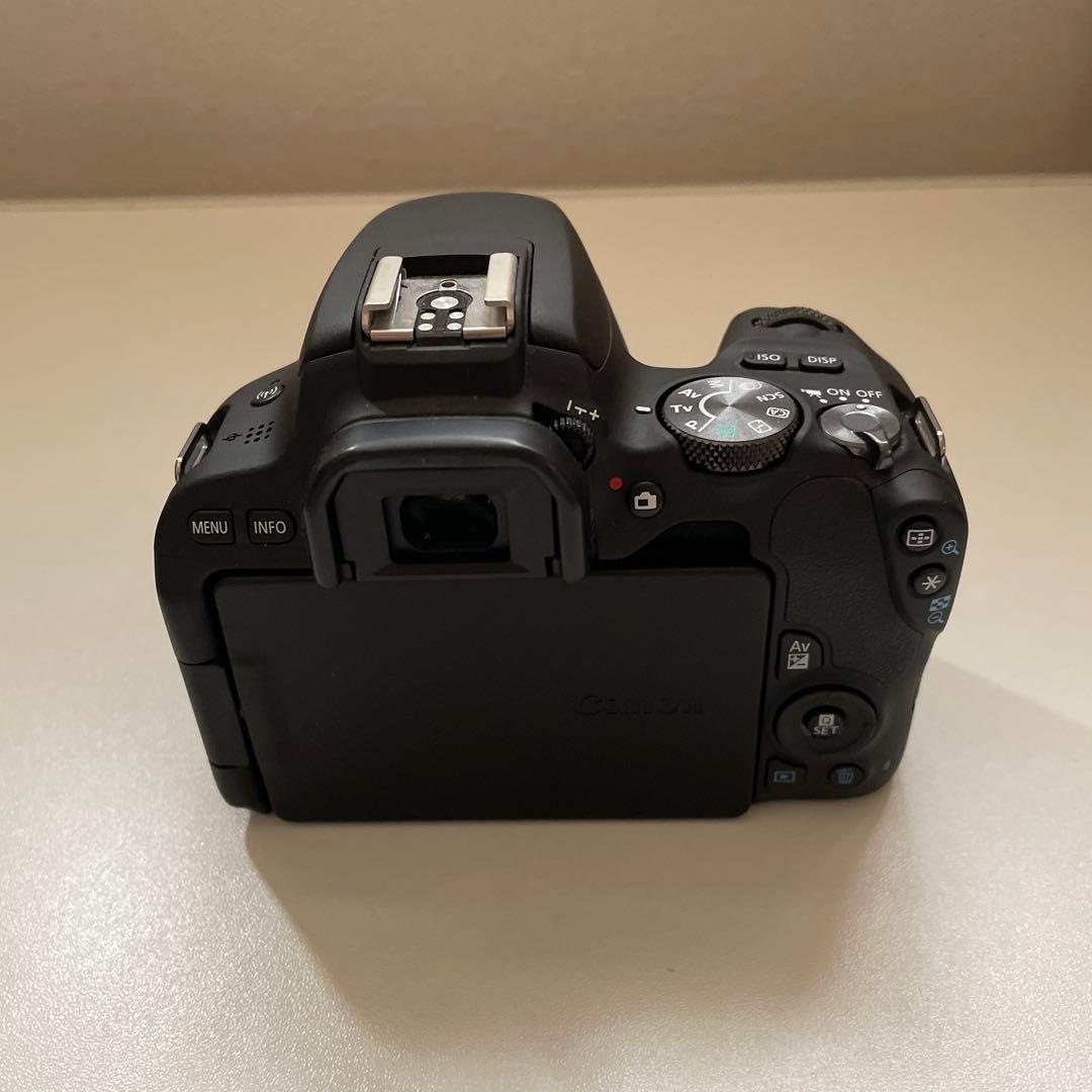 Canon EOS Kiss X9 本体 55-250mmレンズ付き