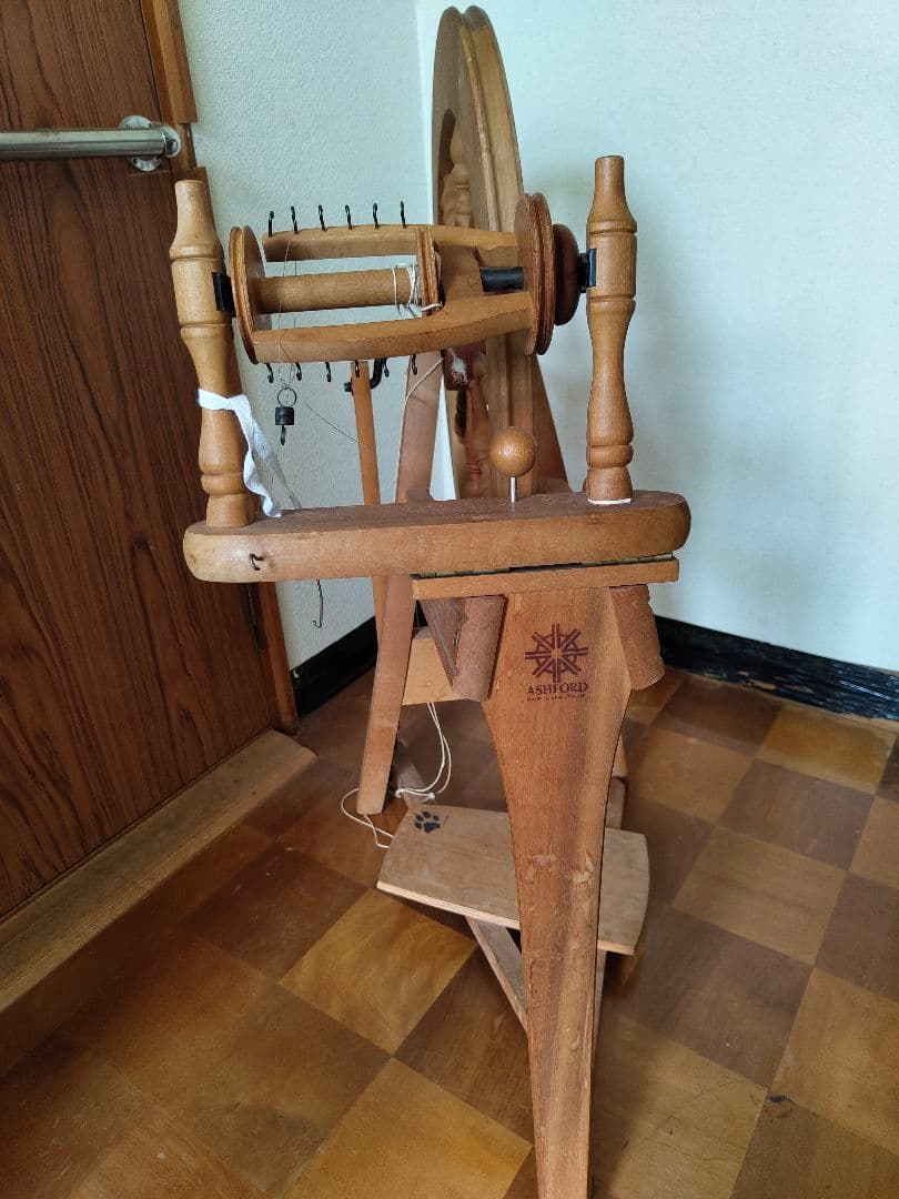 糸紡ぎ機　糸車(ボビン台、ボビン、糸かせ、説明書つき)