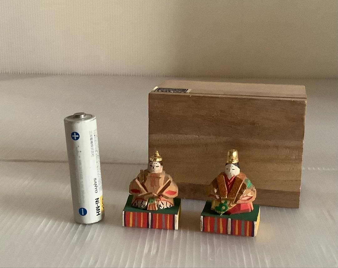 郷土玩具♪奈良一刀彫の豆雛♪金彩木彫彩色♪全体やけ擦れ色落ち♪アンティーク