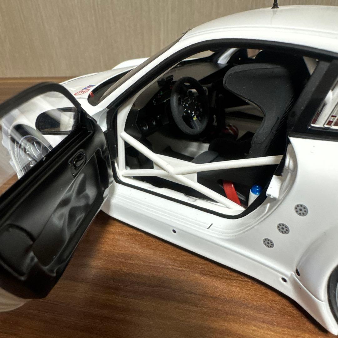 オートアート AUTOart 1/18 ポルシェ911（997） ＧＴ３ＲＳＲ