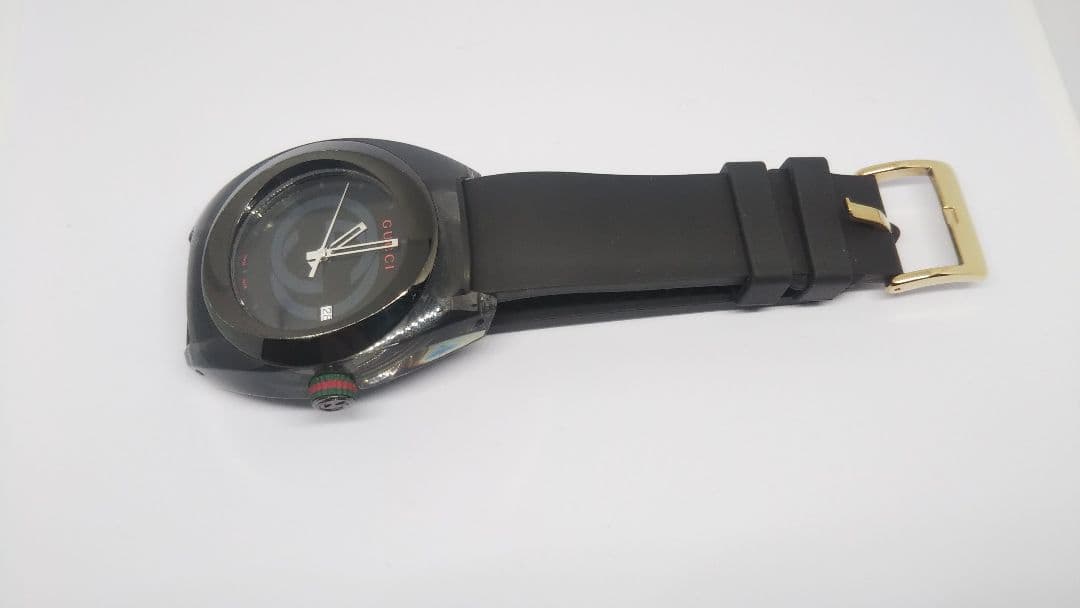 【電池交換済み】GUCCI シンク ブラックラバーベルト 時計